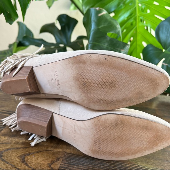 Zara Fringe Cream Suede Ankle Boots EU39 US8 ‘Display Shoes’ - Picture 11 of 17